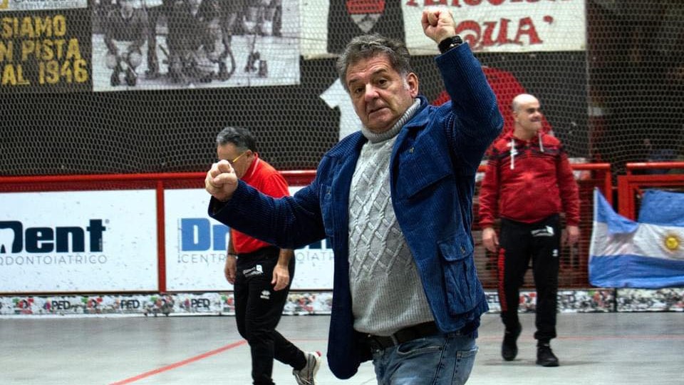 HOCKEY SARZANA, CORONA DICE: “E’ FANTASTICO CHE LA GENTE DI SARZANA PENSI CHE SIAMO L’ORGOGLIO DELLA CITTA”.